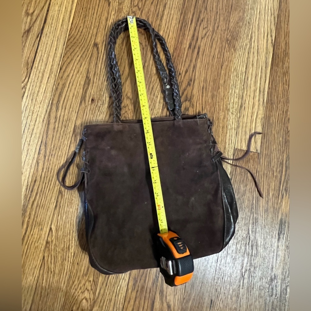 Chic Brown Suede Shoulder Bag - Picture 9 of 13